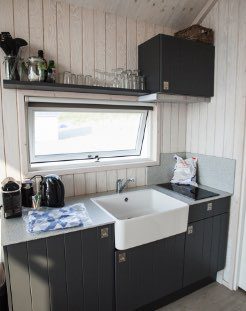 keuken van strandhuisje katwijk